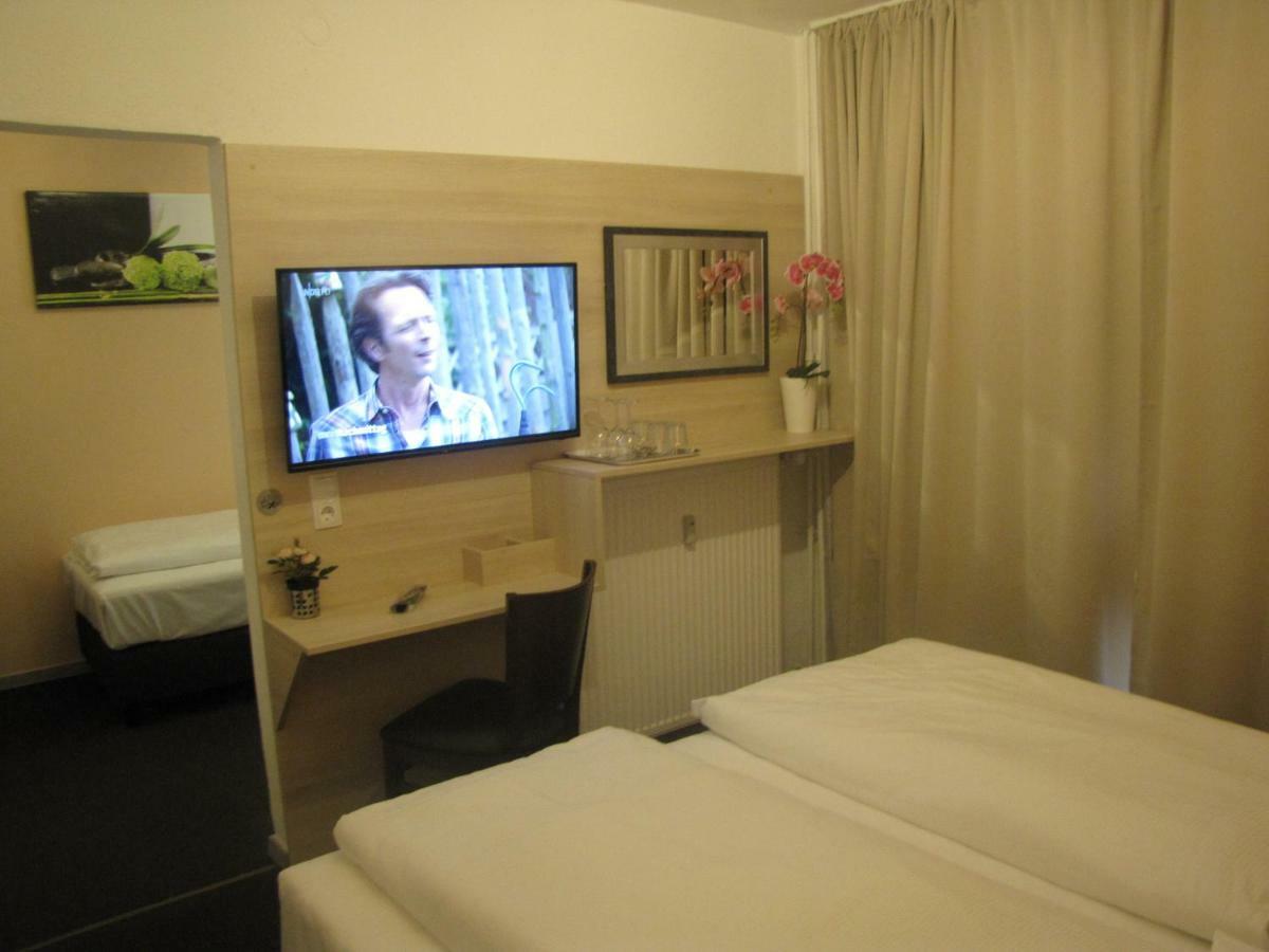 Milano Hotel Гамбург Экстерьер фото